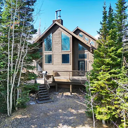 Navajo Trails Ski In Out Cabin